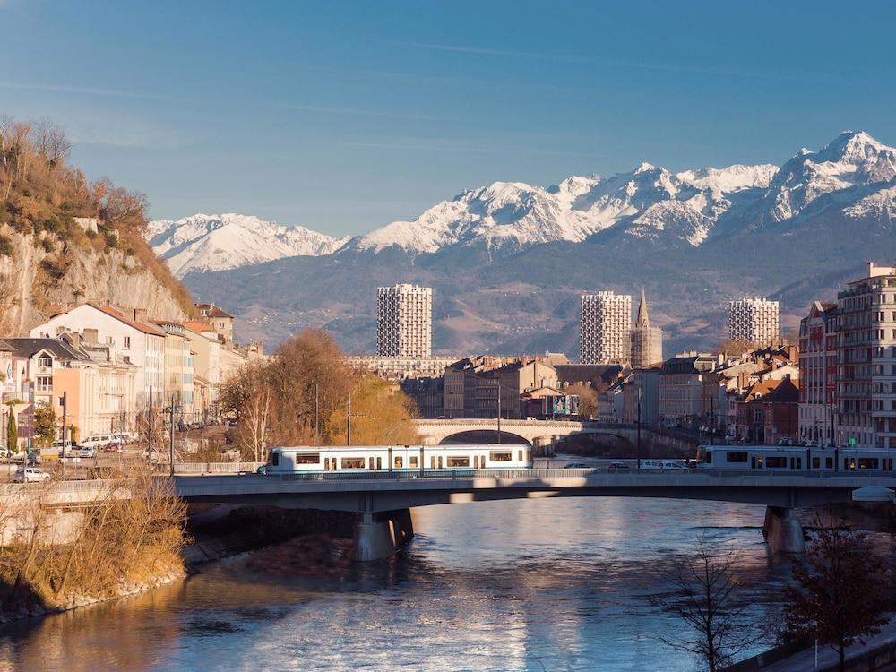 Ibis Grenoble Centre Bastille Exteriér fotografie